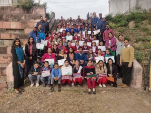 Participants with their certificates and solar kits